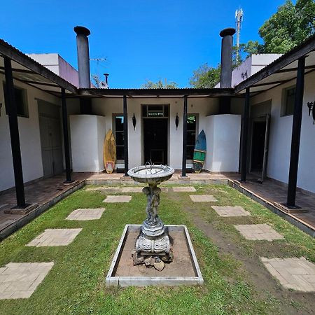 Hostel Punta Ballena Bar 埃斯特角城 外观 照片